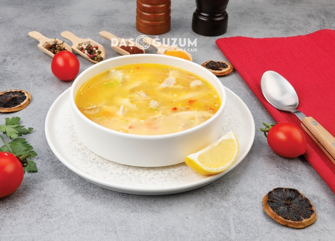 Tavuklu şehriye çorba