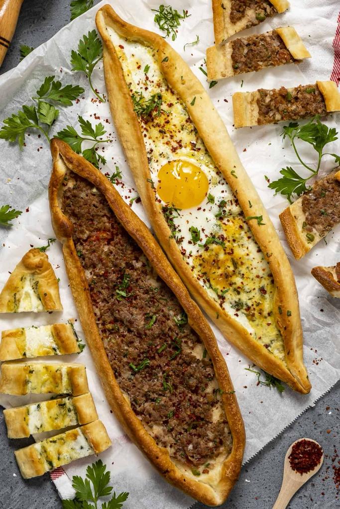 Pide  (kuş başili,peynirli, kiymali