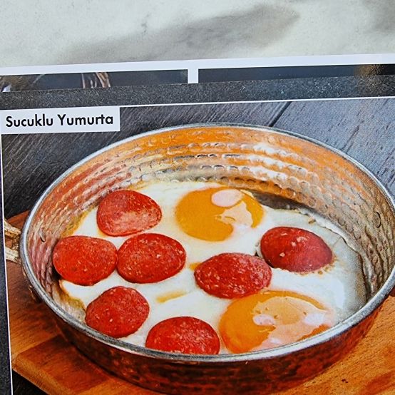 Sucuklu omlet 